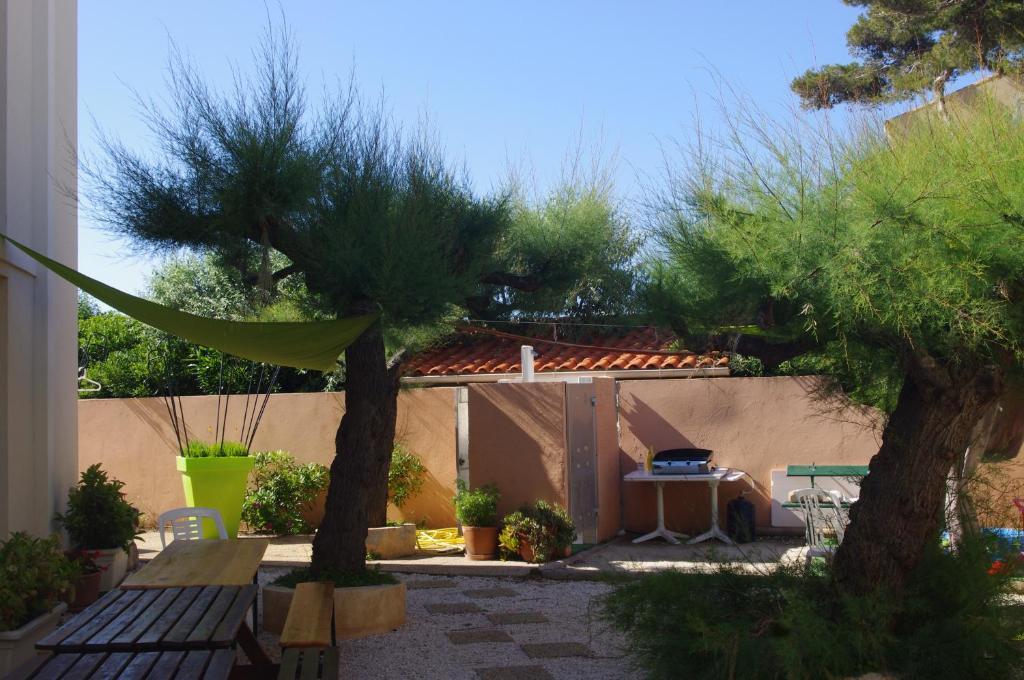 Les Stoechades Lejlighedshotel Hyères Værelse billede