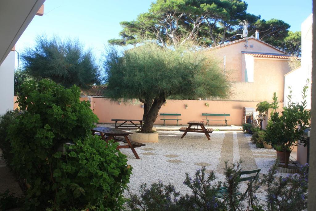 Les Stoechades Lejlighedshotel Hyères Værelse billede